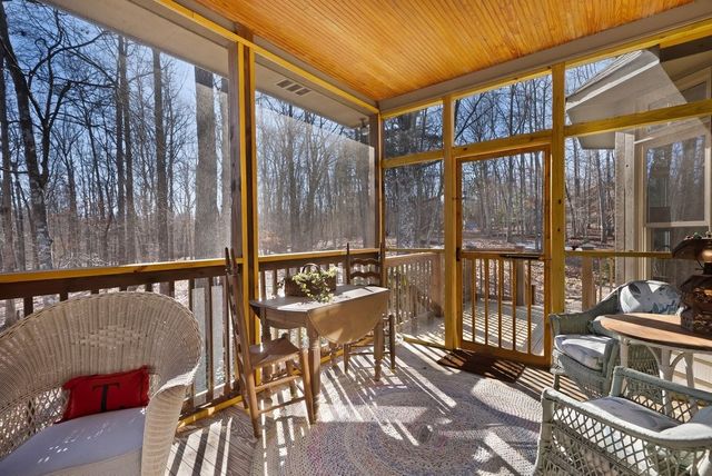 2046 Lakeshore Dr, Monteagle, TN 37356