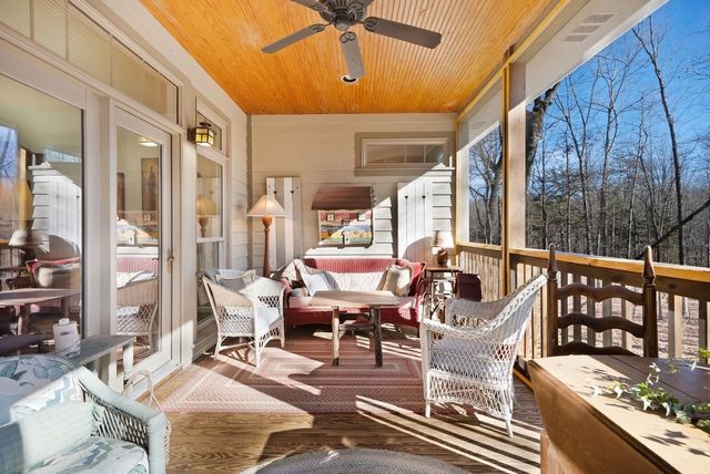 2046 Lakeshore Dr, Monteagle, TN 37356