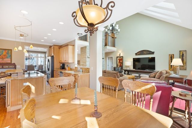 2046 Lakeshore Dr, Monteagle, TN 37356