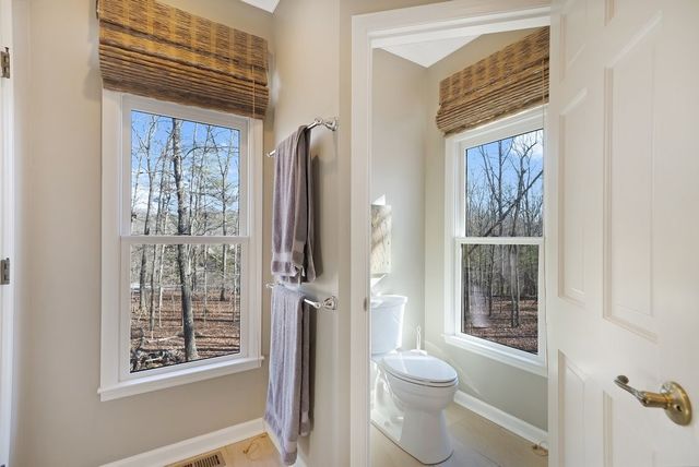 2046 Lakeshore Dr, Monteagle, TN 37356