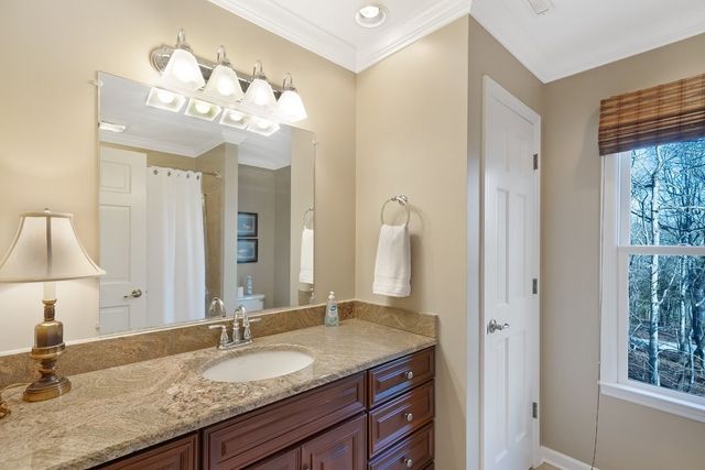 2046 Lakeshore Dr, Monteagle, TN 37356