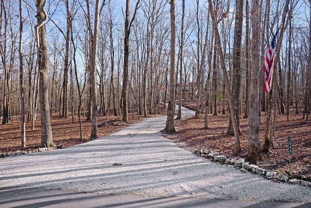 2046 Lakeshore Dr, Monteagle, TN 37356