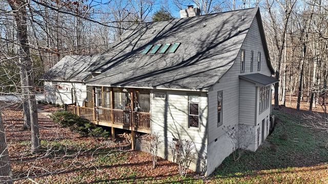 2046 Lakeshore Dr, Monteagle, TN 37356