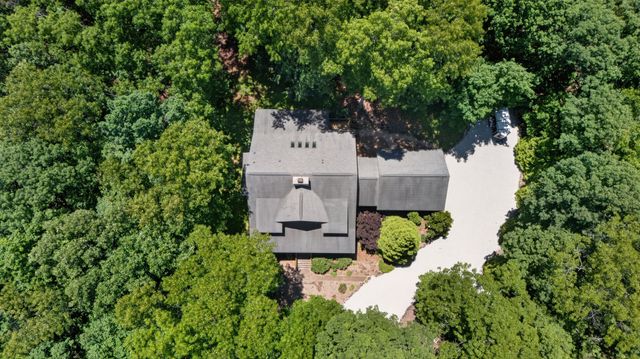 2046 Lakeshore Dr, Monteagle, TN 37356