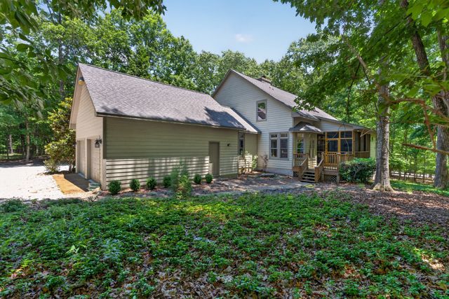 2046 Lakeshore Dr, Monteagle, TN 37356