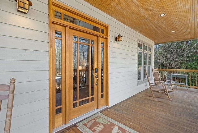 2046 Lakeshore Dr, Monteagle, TN 37356