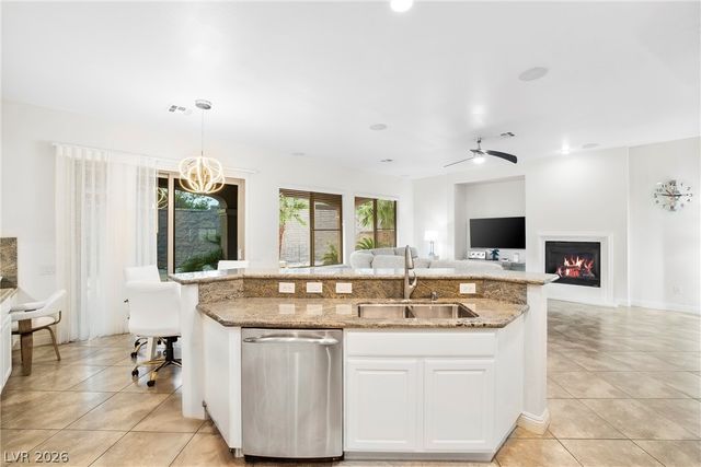 7263 Pinfeather Way, North Las Vegas, NV 89084