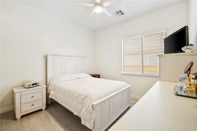 7263 Pinfeather Way, North Las Vegas, NV 89084