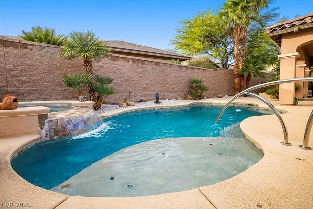 7263 Pinfeather Way, North Las Vegas, NV 89084