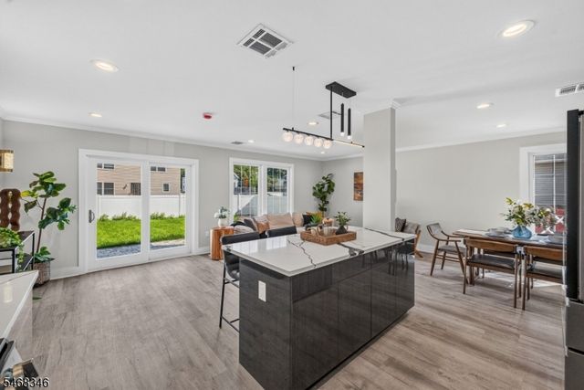 163 Kipp Ave A, Elmwood Park Boro, NJ 07407