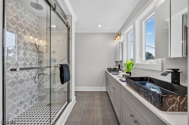 163 Kipp Ave A, Elmwood Park Boro, NJ 07407