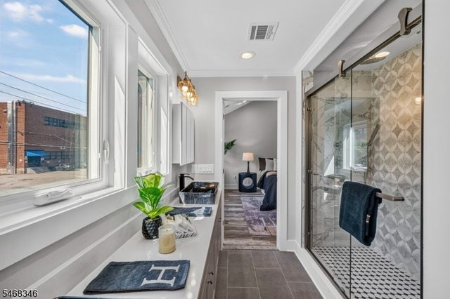 163 Kipp Ave A, Elmwood Park Boro, NJ 07407