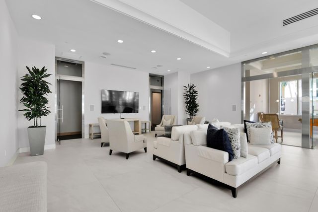 99 SE Mizner Boulevard 612, Boca Raton, FL 33432