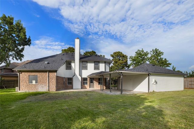 9714 Broadley Drive, Sugar Land, TX 77498