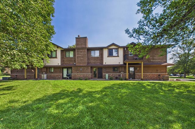 46 125th Lane NW, Coon Rapids, MN 55448