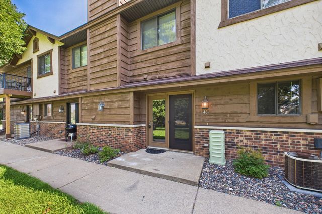 46 125th Lane NW, Coon Rapids, MN 55448
