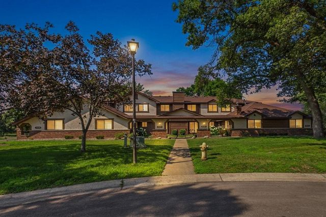 46 125th Lane NW, Coon Rapids, MN 55448
