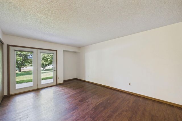 46 125th Lane NW, Coon Rapids, MN 55448