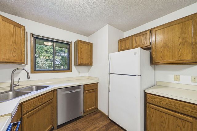 46 125th Lane NW, Coon Rapids, MN 55448