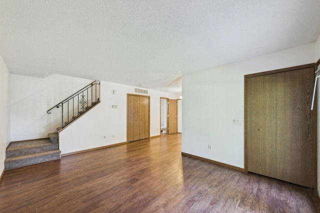 46 125th Lane NW, Coon Rapids, MN 55448