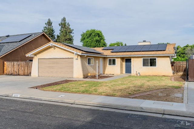 3725 Eddy Avenue, Clovis, CA 93612