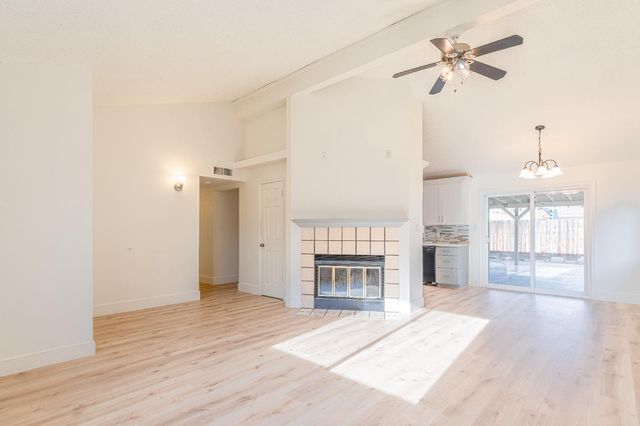 3725 Eddy Avenue, Clovis, CA 93612