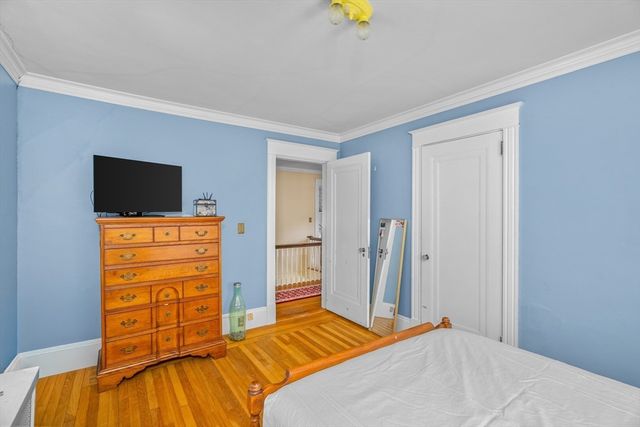 42 Fayette Pl, Taunton, MA 02780