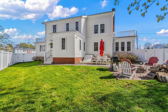 42 Fayette Pl, Taunton, MA 02780