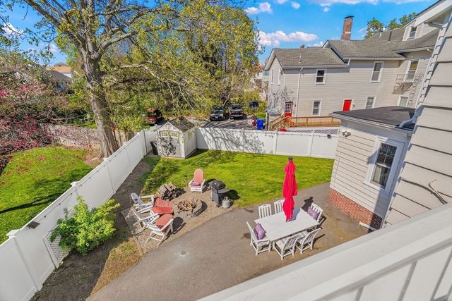 42 Fayette Pl, Taunton, MA 02780