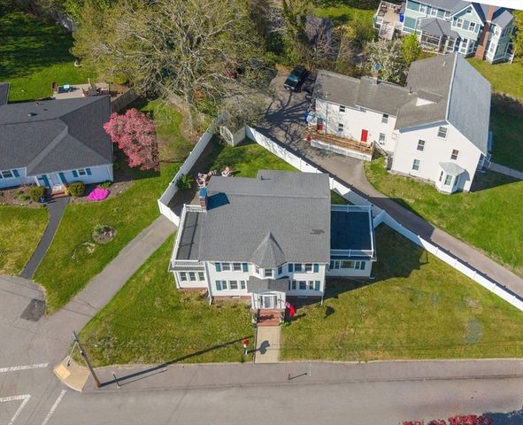 42 Fayette Pl, Taunton, MA 02780