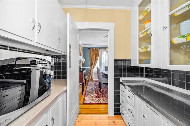 42 Fayette Pl, Taunton, MA 02780