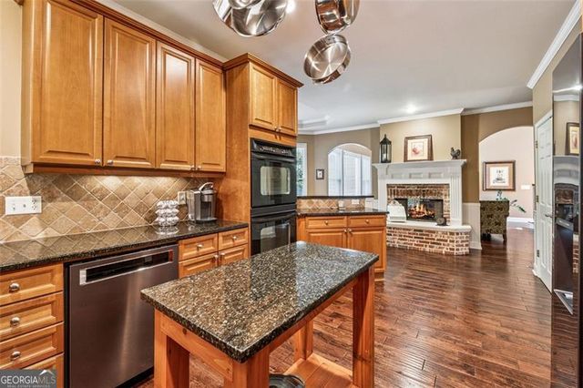 202 Brooke Place, Canton, GA 30115