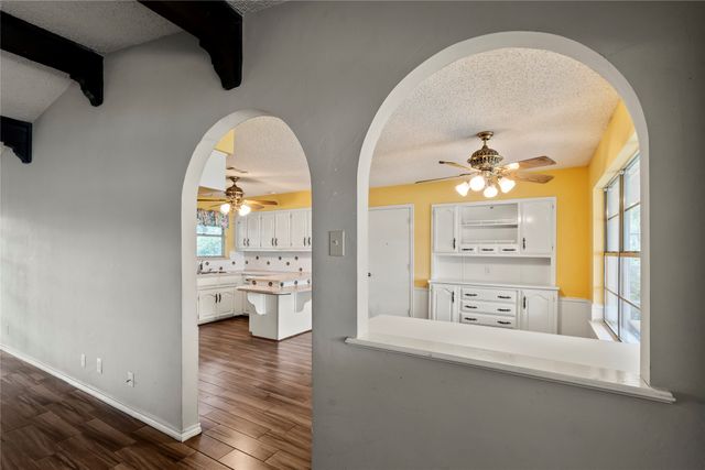 111 Deer Island Road, Mabank, TX 75156