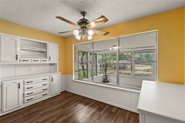 111 Deer Island Road, Mabank, TX 75156