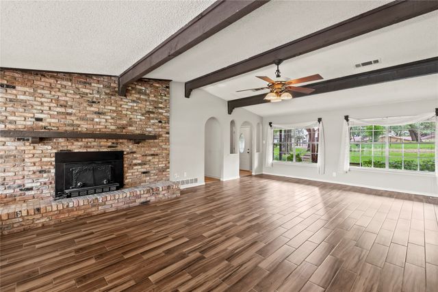 111 Deer Island Road, Mabank, TX 75156