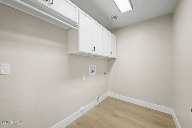 10106 E CARMEL Avenue, Mesa, AZ 85208