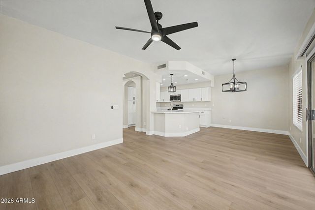 10106 E CARMEL Avenue, Mesa, AZ 85208