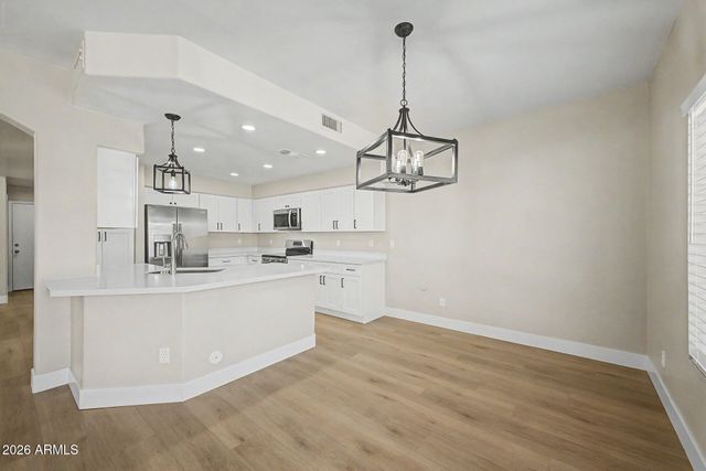 10106 E CARMEL Avenue, Mesa, AZ 85208