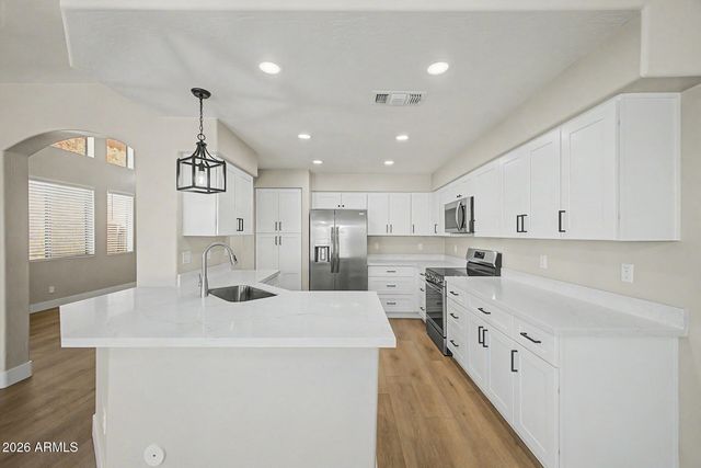 10106 E CARMEL Avenue, Mesa, AZ 85208