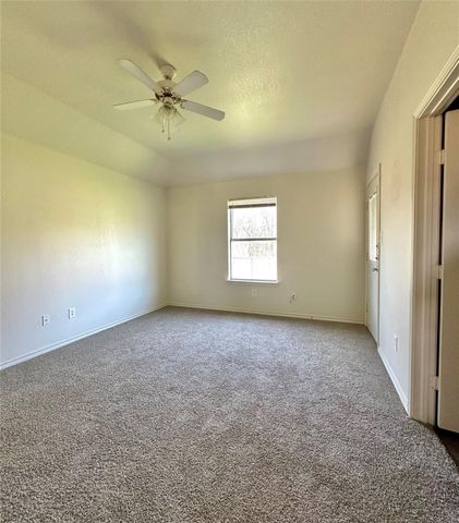 130 Sunburst Court 132, Weatherford, TX 76087