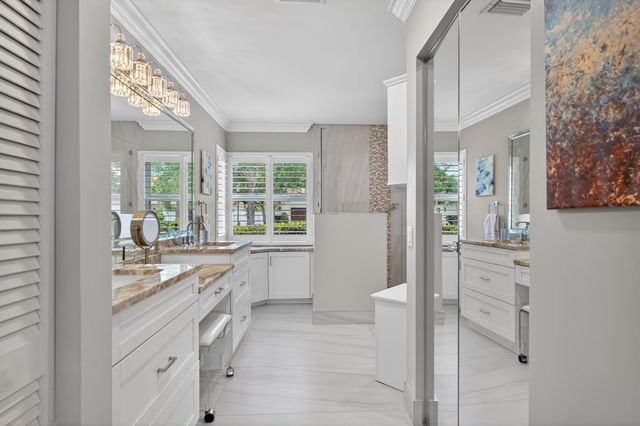 197 Cameron Drive, Weston, FL 33326