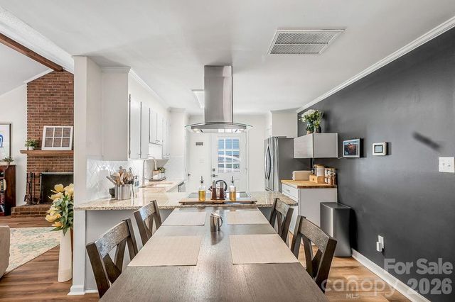 309 Treeline Drive, Belmont, NC 28012