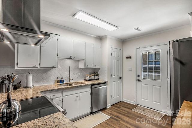 309 Treeline Drive, Belmont, NC 28012