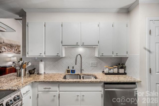 309 Treeline Drive, Belmont, NC 28012