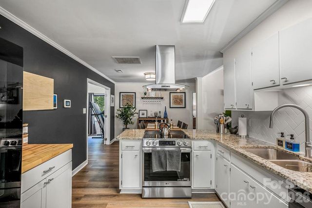 309 Treeline Drive, Belmont, NC 28012