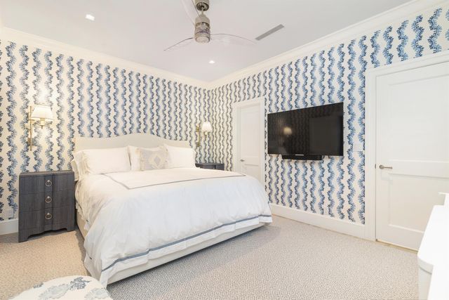 146 Sunset Avenue C, Palm Beach, FL 33480