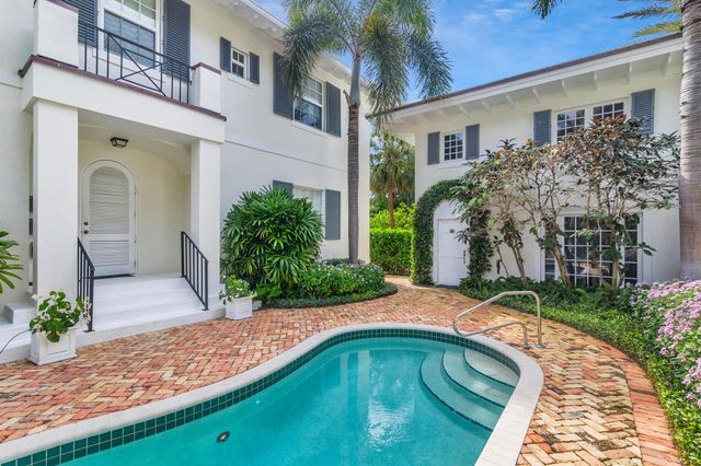 146 Sunset Avenue C, Palm Beach, FL 33480