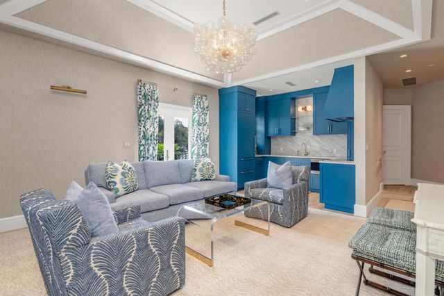 146 Sunset Avenue C, Palm Beach, FL 33480