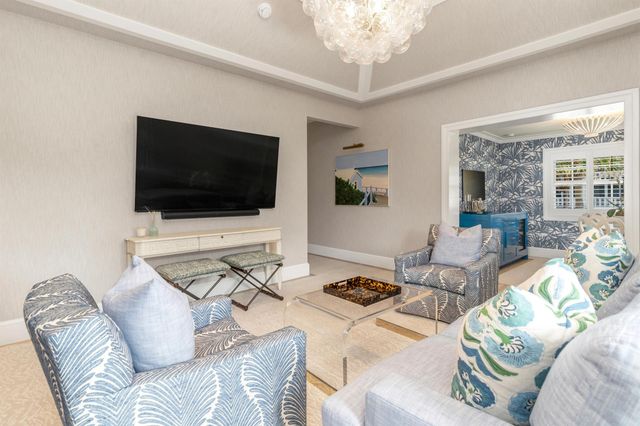 146 Sunset Avenue C, Palm Beach, FL 33480