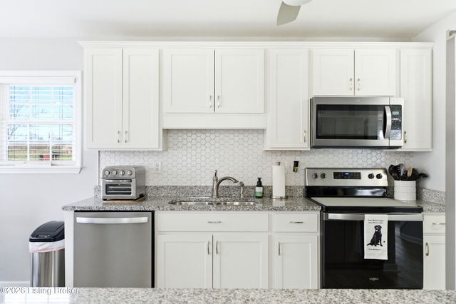 10511 Clyde Moore Blvd, Louisville, KY 40291